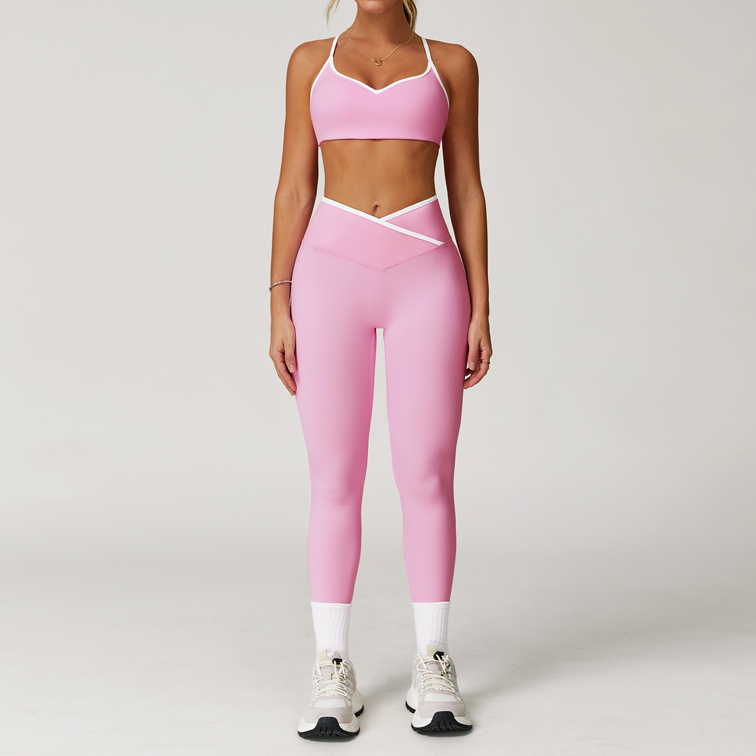 ชุดชั้นในออกกำลังกายสตรี สปอร์ - Sports Bra Racerback บทวิจารณ์และราคา