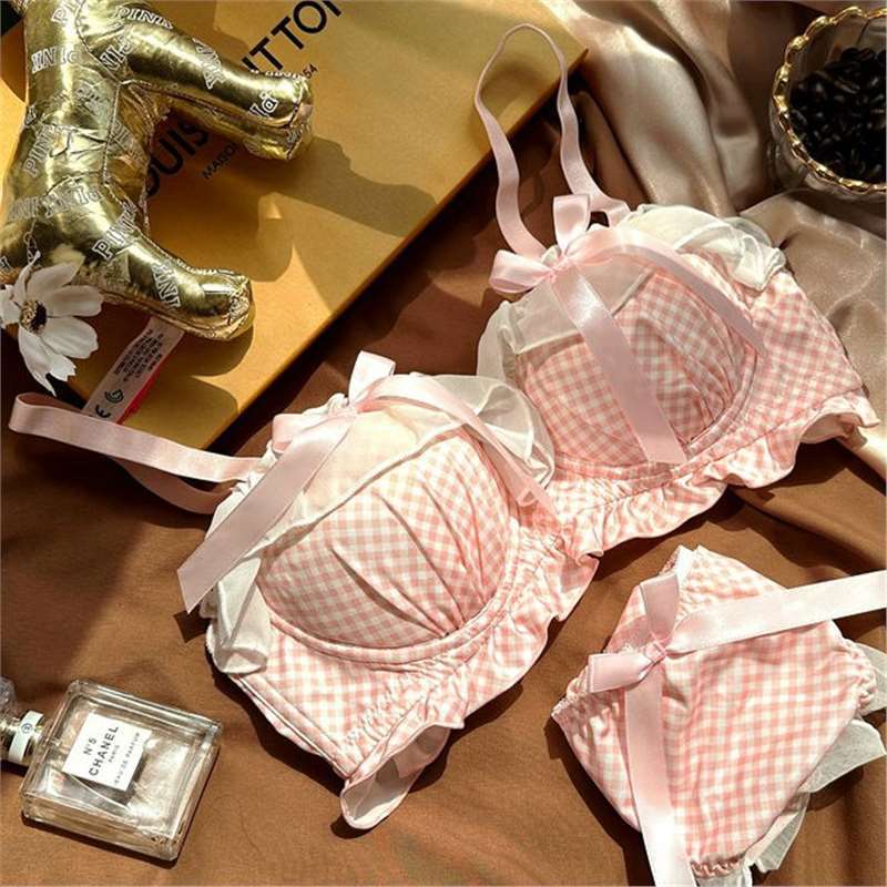 ชุดชั้นในลูกไม้ลายจุดเซ็กซี่ บ - Underwire Bra Padded บทวิจารณ์และราคา