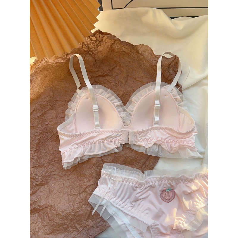 ชุดบราเล็ตทรงสามเหลี่ยมน่ารัก  - Sleep Bra Bralette บทวิจารณ์และราคา